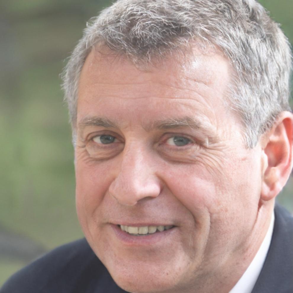 Dr. Michael Weber, Senior Finanzplaner mit 20 Jahren Erfahrung